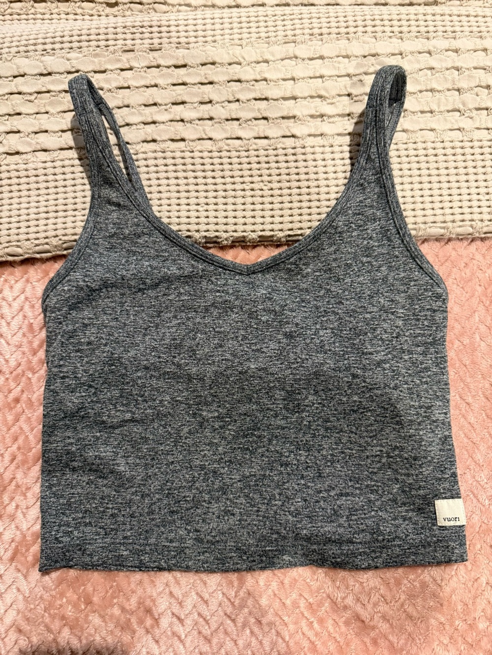 Vuori Performance Tank Top Heather Gray Built-In Shelf Bra Athleisure